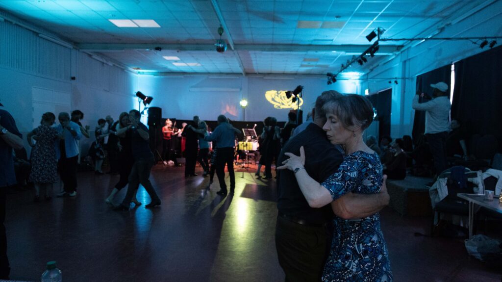 Orchestra and dancers blue 1